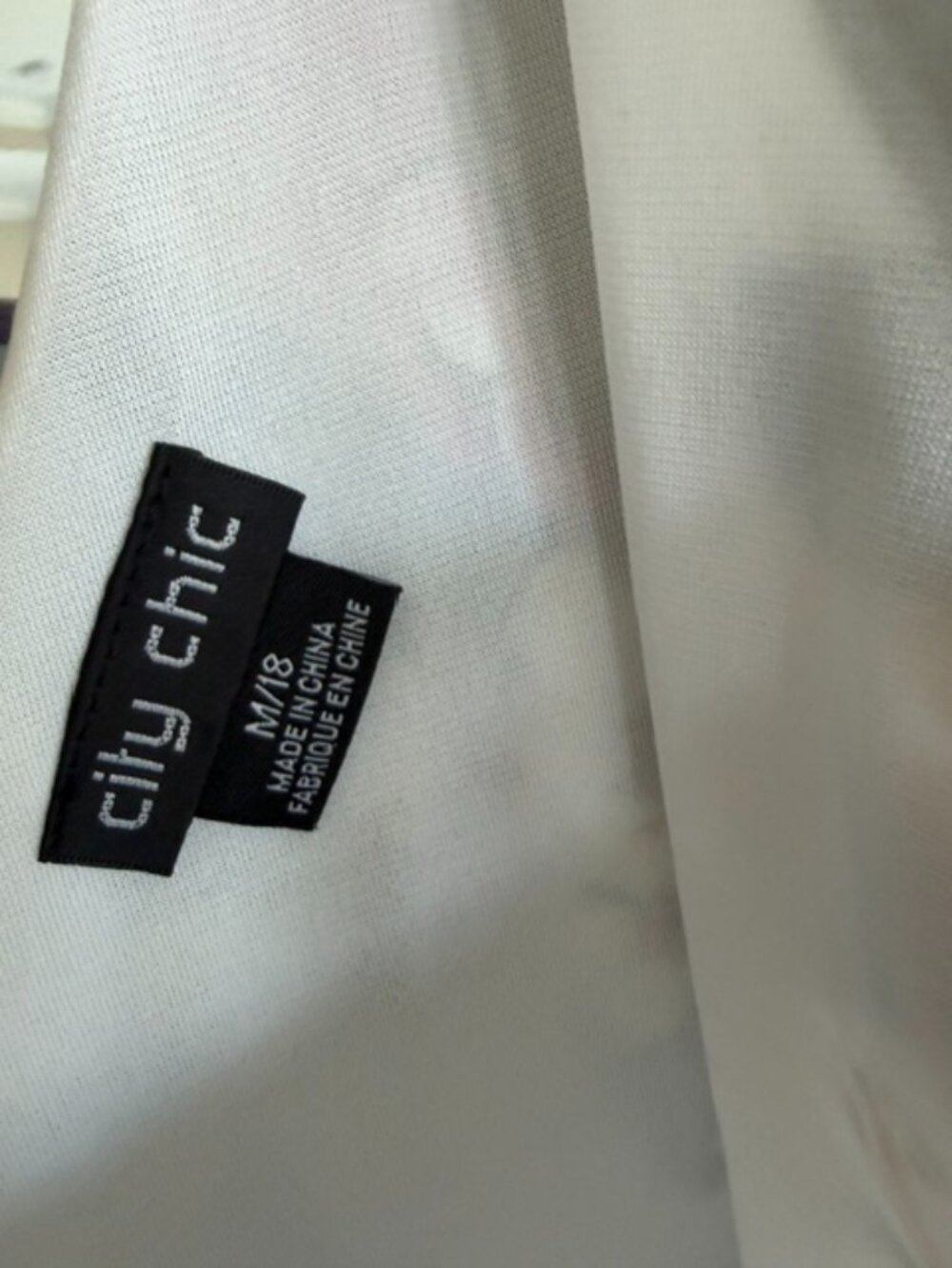 City Chic Summer Love Ruffle Dress Size M (18) EUC White Floral Feminine - Picture 9 of 15